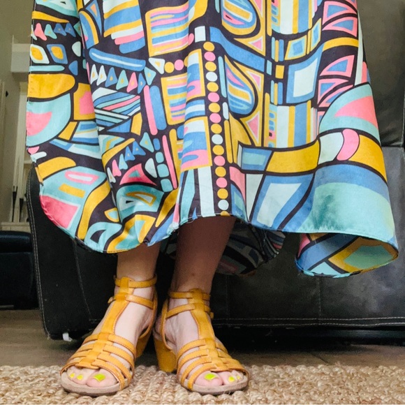 Mossimo Supply Co yellow 3” strappy wedge heel sandals Size 8. EUC - Picture 3 of 13